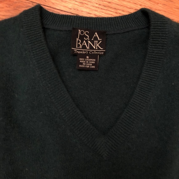 Mens 100% Cashmere Jos A Bank Green V Neck Sweater Small - Picture 2 of 3